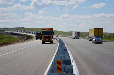 Открыто четырехполосное движение на первых участках автодороги Караганда-Балхаш