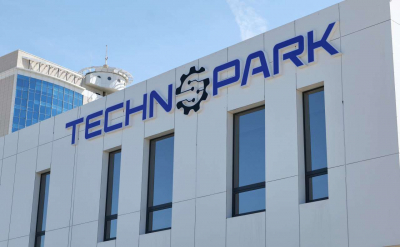 Глава государства осмотрел Yessenov Technopark