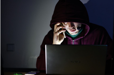 Пытаясь получить посылку, казанец остался без 1,8 миллиона рублей