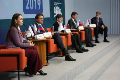 В ходе III Всероссийского муниципального форума &laquo;МАЛАЯ РОДИНА &mdash; СИЛА РОССИИ&raquo; эксперты обсудили потенциал малых городов и креативной экономики