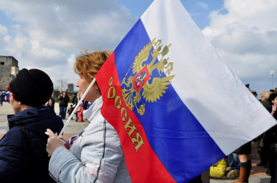 Медведев: россияне ждут победу и молятся о ней