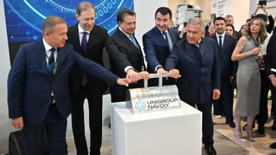 Минниханов осмотрел стенд Татарстана на выставке &laquo;Иннопром.Центральная Азия&raquo; в Узбекистане 20/04/2026 &ndash; Новости