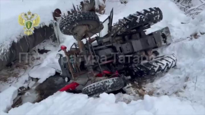 В Татарстане трактор без водителя убил рабочего
