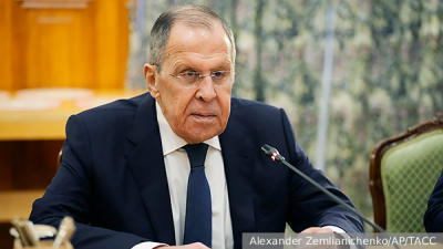 Песков анонсировал совещание с Путиным по экономике