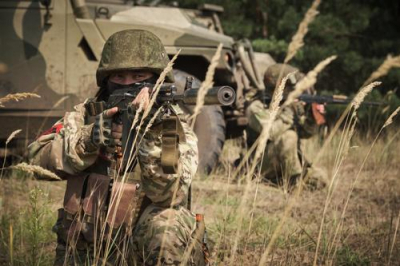 Экс-премьер Азаров ответил на вопрос, что может заставить Украину пойти на уступки в переговорах с Россией