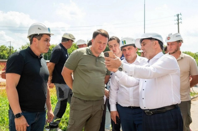Беляев и Айзатуллин проверили восстановление пострадавшего от БПЛА дома в Нижнекамске