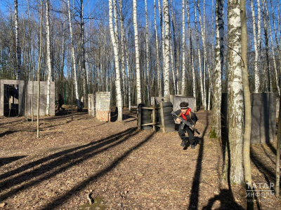 &laquo;Дети помогают нам оттаять сердцем&raquo;: в РТ ветераны СВО и дети-сироты сыграли в лазертаг